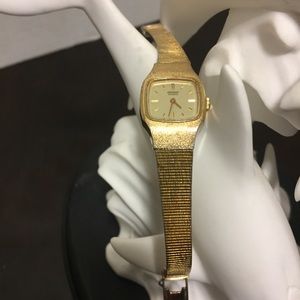 Vintage Seiko Wristwatch!!  And, it works!!!